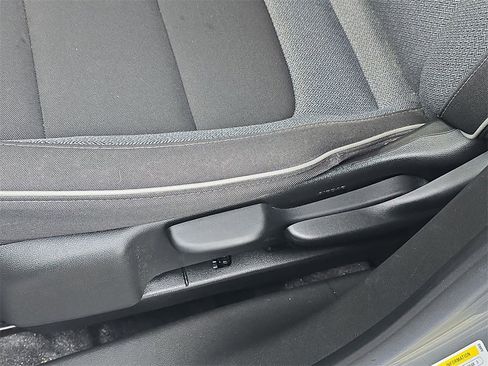 Used 2023 Chevrolet TrailBlazer LS image 17