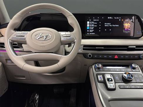 Used 2024 Hyundai Palisade Limited image 11