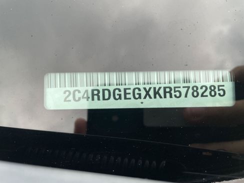 Used 2019 Dodge Grand Caravan GT FWD image 28