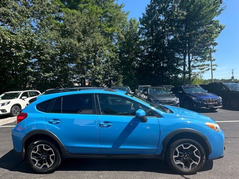 Used 2016 Subaru Crosstrek 2.0i Premium AWD/4WD image 3