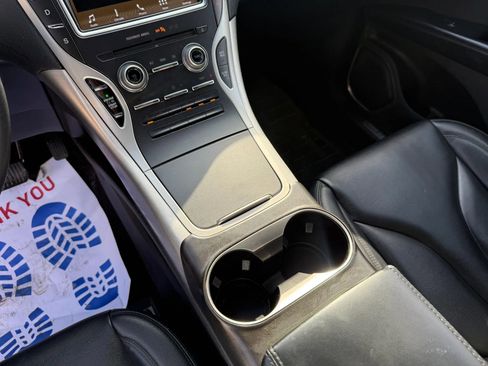Used 2017 Lincoln MKX Premiere image 20