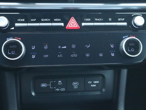 New 2026 Hyundai Tucson Limited image 16