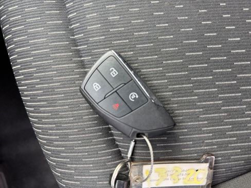 Used 2025 Chevrolet Equinox LT image 25