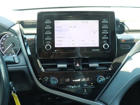 Used 2023 Toyota Camry SE FWD image 14