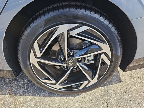Certified 2026 Hyundai Sonata SEL FWD image 36