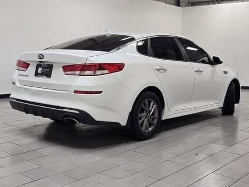 Used 2020 Kia Optima LX image 14