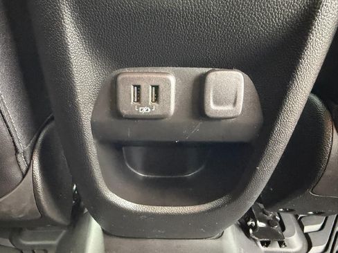 Certified 2022 Chevrolet Colorado ZR2 AWD/4WD image 31