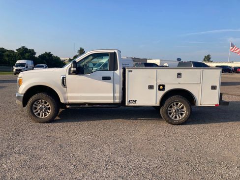 Used 2017 Ford F250 XL w/ Power Equipment Group AWD/4WD image 2