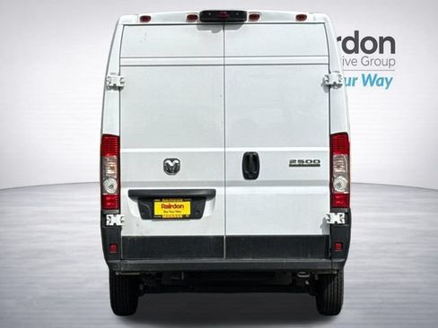 Used 2025 RAM ProMaster 2500 w/ Convenience Group FWD image 6