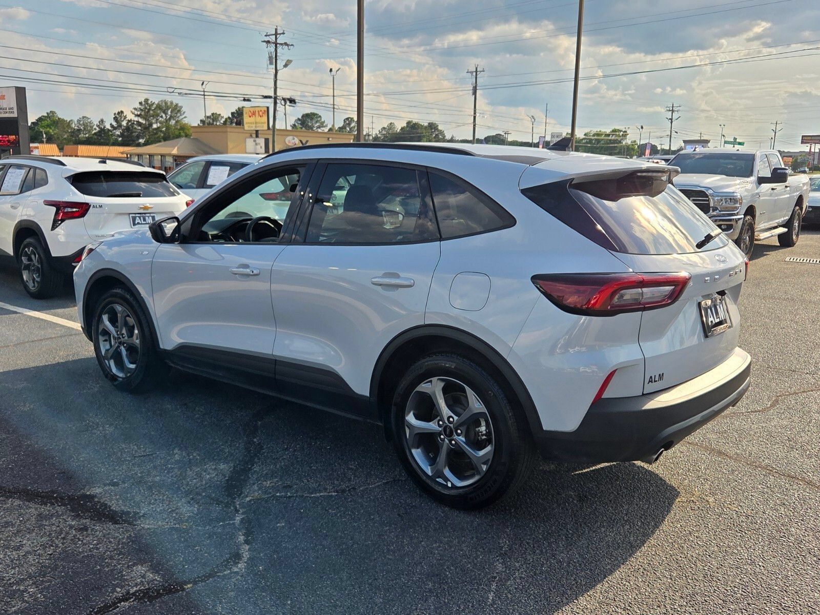 Used 2026 Ford Escape ST-Line FWD image 9