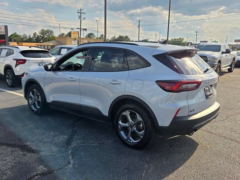 Used 2026 Ford Escape ST-Line FWD image 9