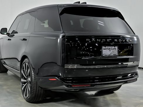 Used 2023 Land Rover Range Rover SV image 10