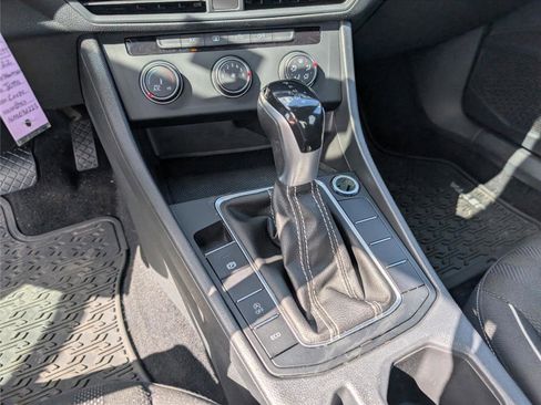 Used 2022 Volkswagen Jetta Sport image 15