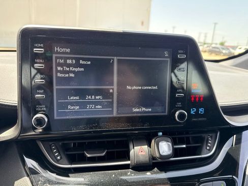 Used 2019 Toyota C-HR LE FWD image 18