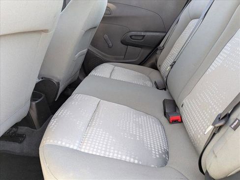 Used 2019 Chevrolet Sonic LT image 18