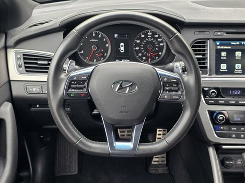 Used 2017 Hyundai Sonata Limited 2.0T FWD image 13