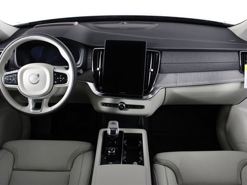 New 2026 Volvo XC90 B6 Ultra image 5