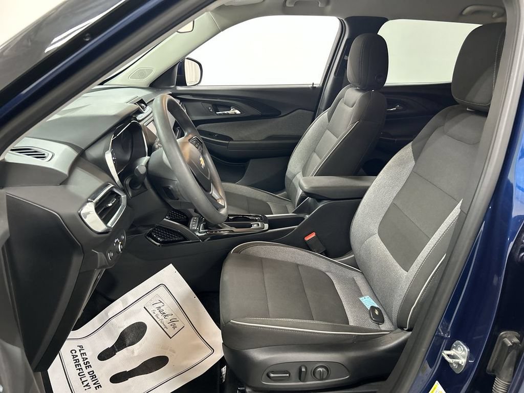 Certified 2022 Chevrolet TrailBlazer LT w/ Confidence II Package FWD image 9