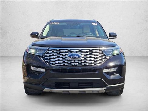 Used 2021 Ford Explorer Platinum w/ Equipment Group 601A AWD/4WD image 2