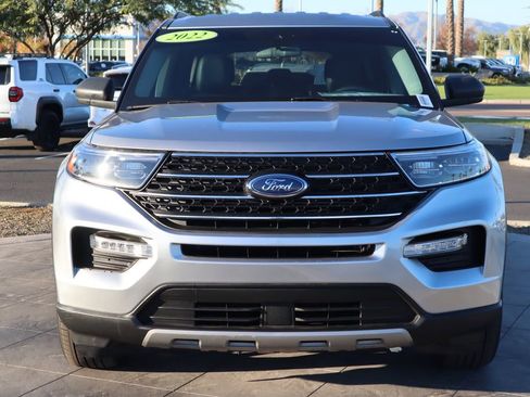 Used 2022 Ford Explorer XLT w/ Equipment Group 202A image 2