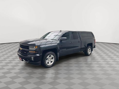 Used 2017 Chevrolet Silverado 1500 LT w/ All Star Edition AWD/4WD image 33