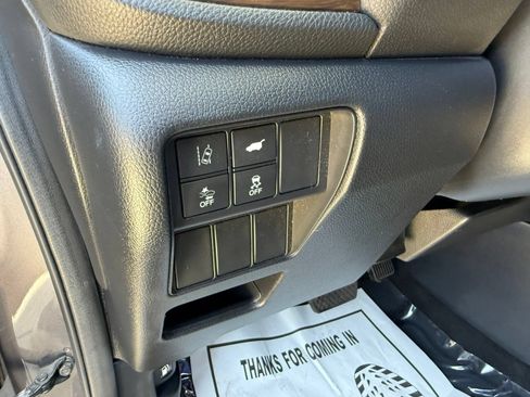 Used 2017 Honda CR-V Touring image 31