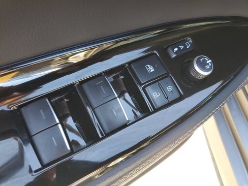 Used 2021 Toyota Mirai w/ Advanced Technology Package RWD image 24