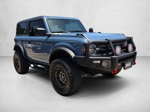 Used 2023 Ford Bronco 2-Door AWD/4WD image 3