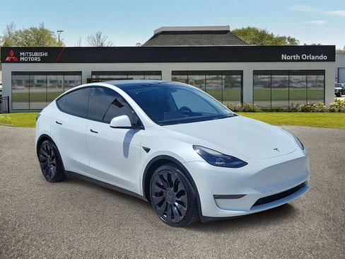 Used 2022 Tesla Model Y Performance AWD/4WD image 4