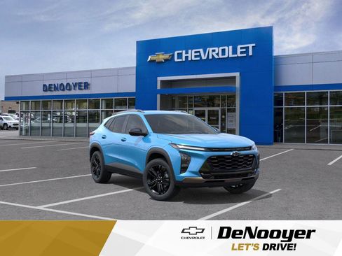 New 2025 Chevrolet Trax ACTIV w/ Driver Confidence Package image 1