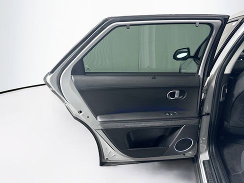 Used 2024 Hyundai Ioniq 5 Limited image 28