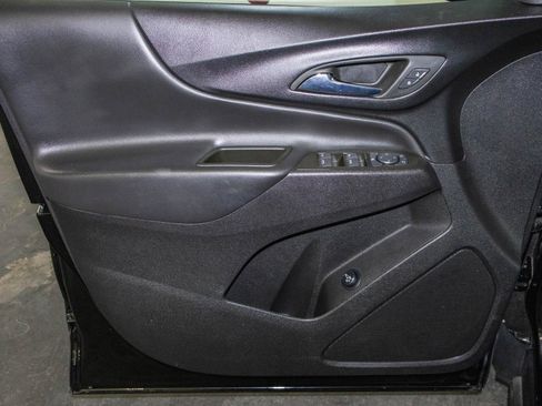 Used 2023 Chevrolet Equinox LT image 10