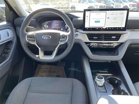 Certified 2025 Ford Explorer Active image 13