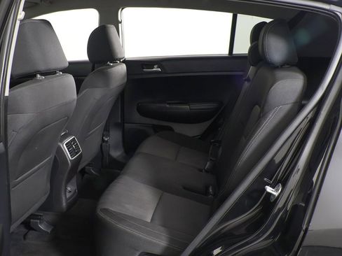 Used 2022 Kia Sportage LX image 25