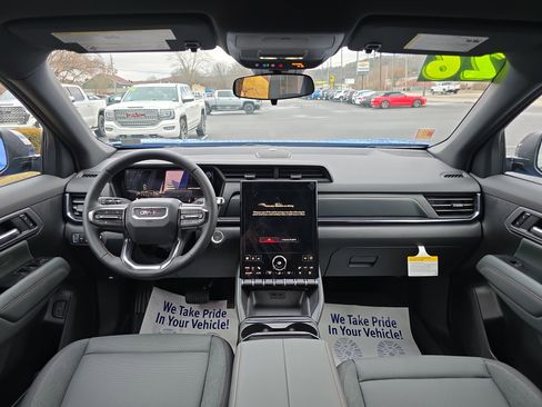 New 2026 GMC Terrain AT4 w/ LPO, Floor Liner Package image 16