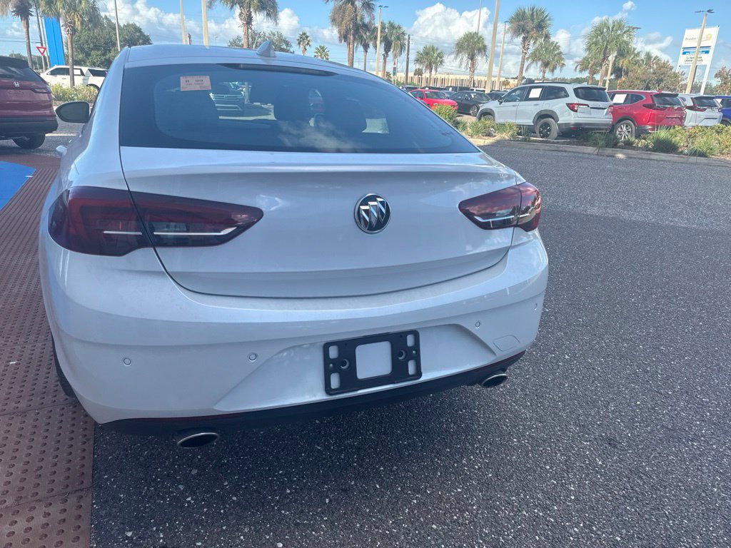 Used 2018 Buick Regal Essence w/ Driver Confidence Package #1 FWD image 25