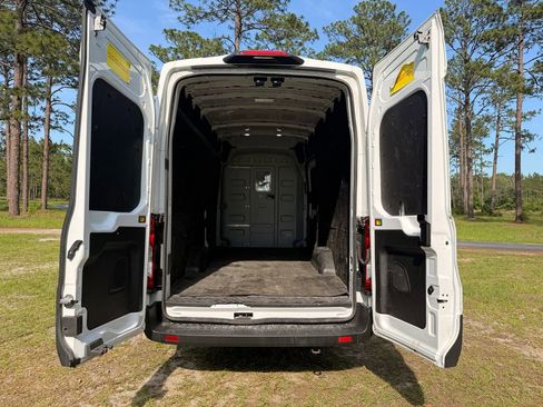 Used 2024 Ford Transit 250 148 High Roof Extended w/ Load Area Protection Package RWD image 11