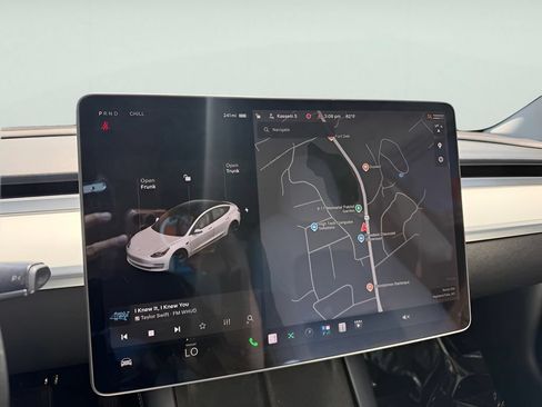 Used 2022 Tesla Model 3 Long Range AWD/4WD image 19