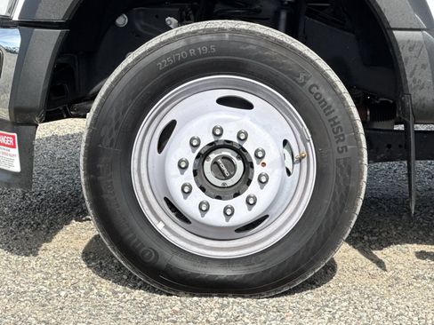 New 2024 Ford F550 4x4 SuperCab Super Duty image 23