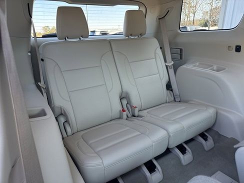 Used 2023 GMC Acadia Denali image 23