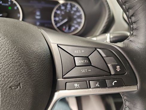 Used 2020 Nissan Sentra SV image 29