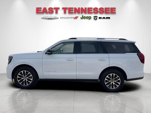 Used 2025 Ford Expedition Platinum AWD/4WD image 6