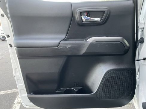 Used 2022 Toyota Tacoma SR5 image 11