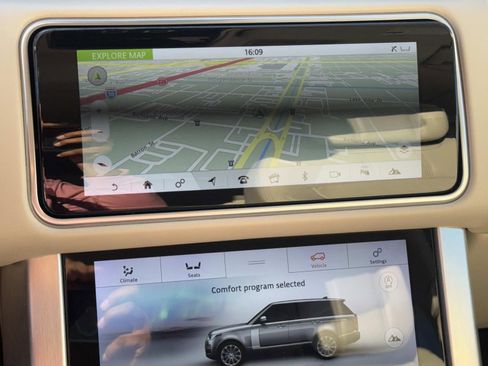 Used 2022 Land Rover Range Rover Westminster Edition image 25