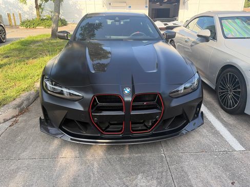 Used 2025 BMW M4 CS AWD/4WD image 2