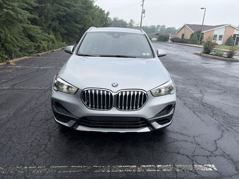 Used 2021 BMW X1 xDrive28i w/ Convenience Package AWD/4WD image 2