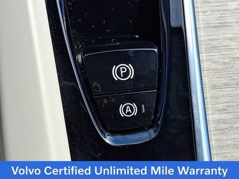 Certified 2023 Volvo XC60 T8 Plus image 23