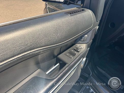 Used 2021 Ford Expedition XLT AWD/4WD image 13