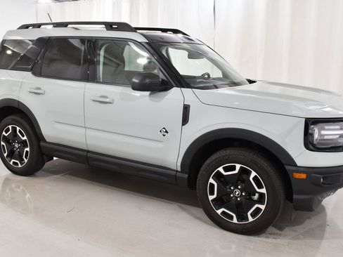 Used 2023 Ford Bronco Sport Outer Banks w/ Tech Package AWD/4WD image 5
