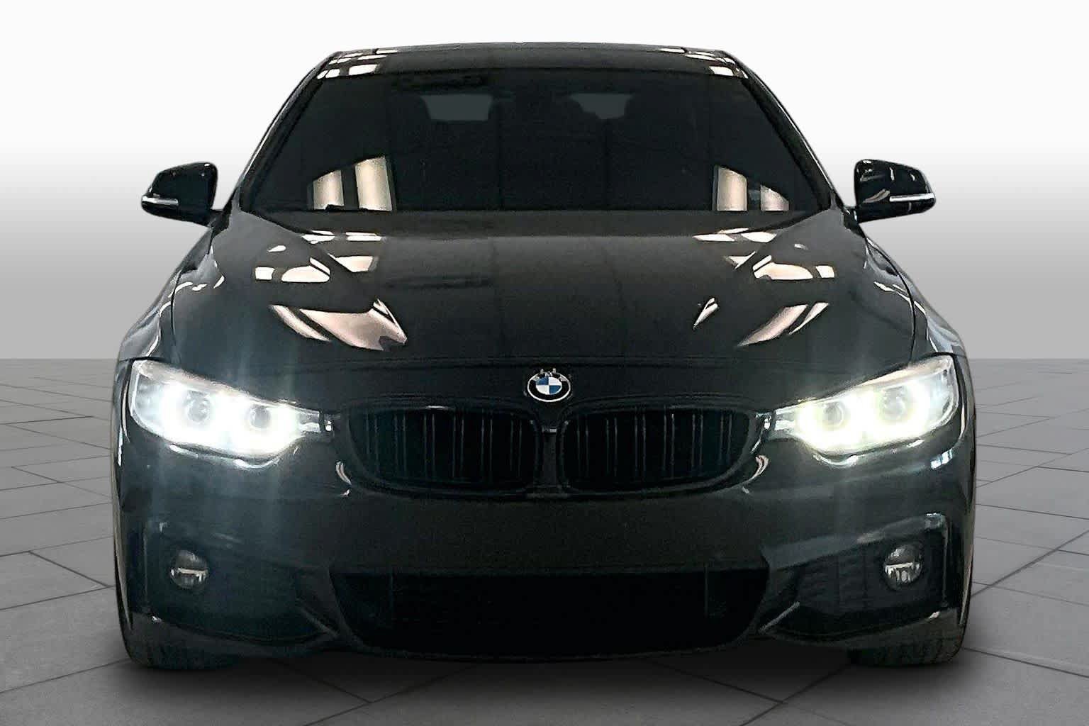 Used 2019 BMW 430i Coupe w/ M Sport Package RWD image 3